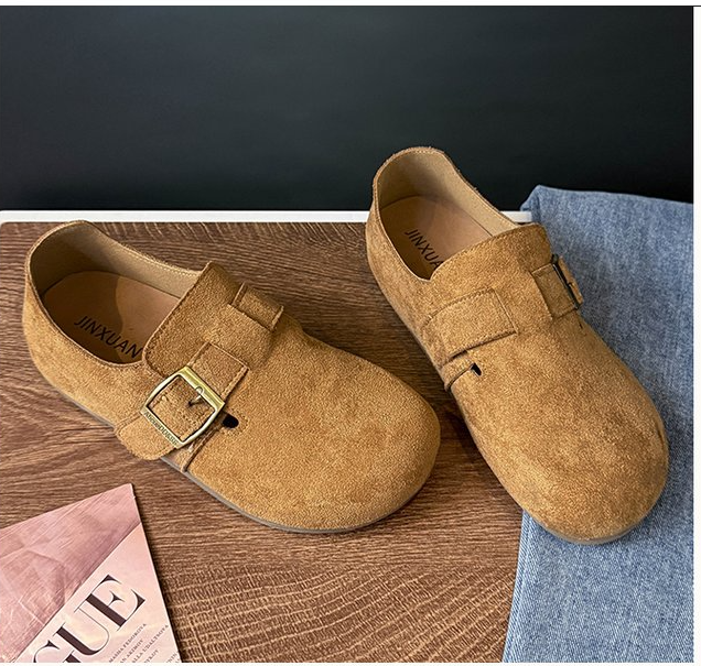 injection moulded shoes-size35-40-selling price$4.29