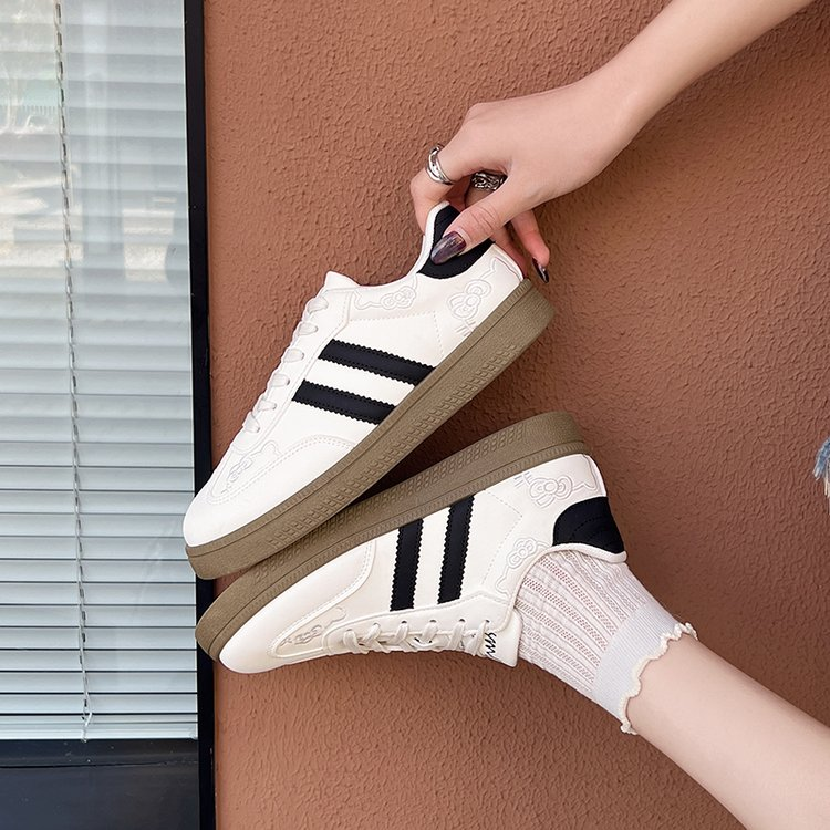 injection moulded shoes-size36-42-selling price$4.00