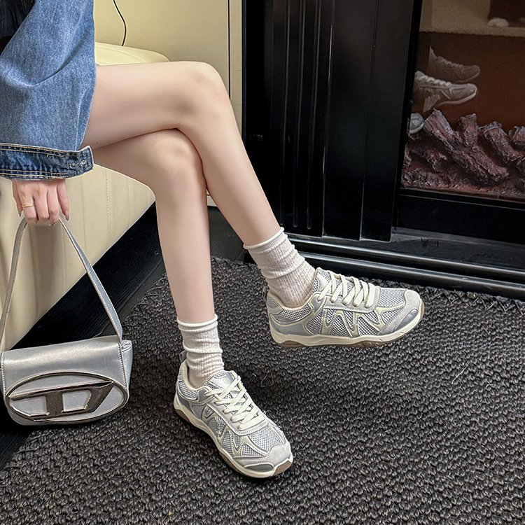 injection moulded shoes-size35-40-selling price$5.00